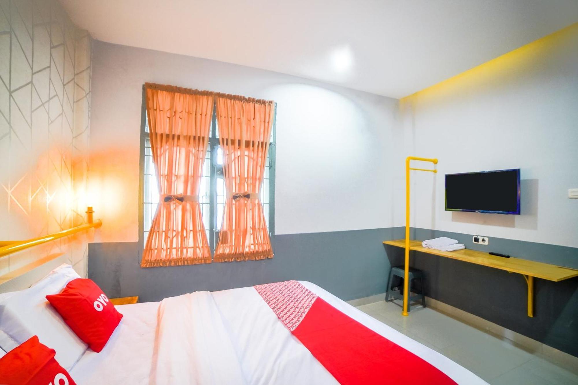 Capital O 90874 Millenium Inn 2 Медан Екстериор снимка